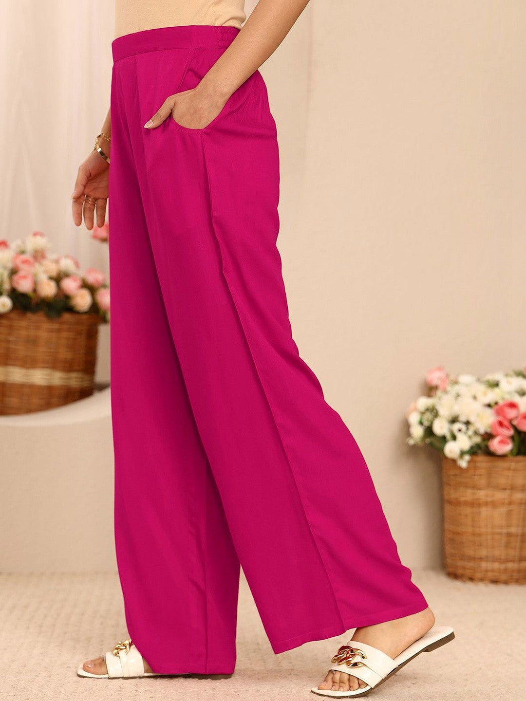 Women Pink Solid Viscose Rayon A-Line Kurta Set