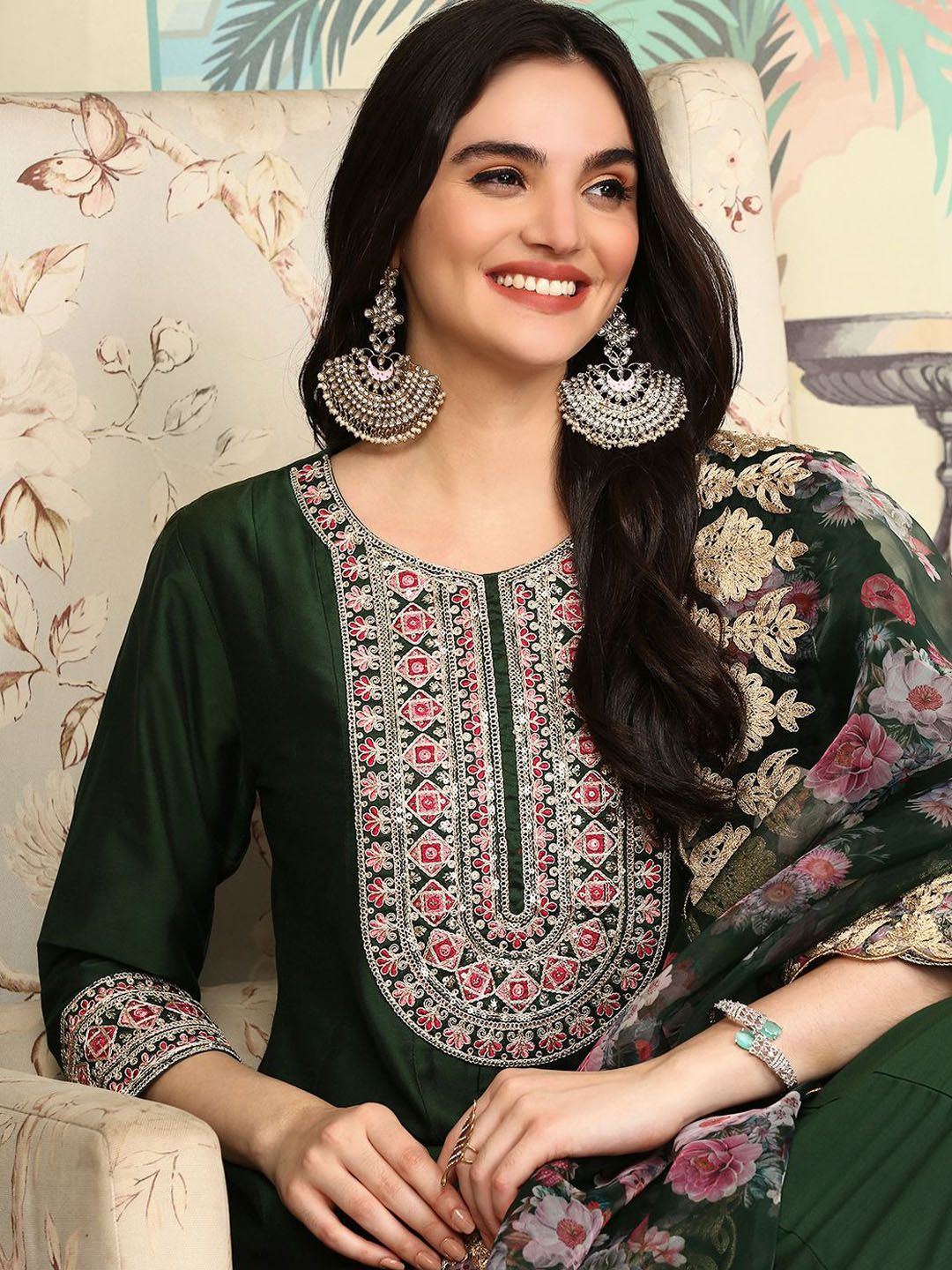 Dhiyona IS Women's Women Floral Embroidered Regular Kurta with Trousers & With Dupatta