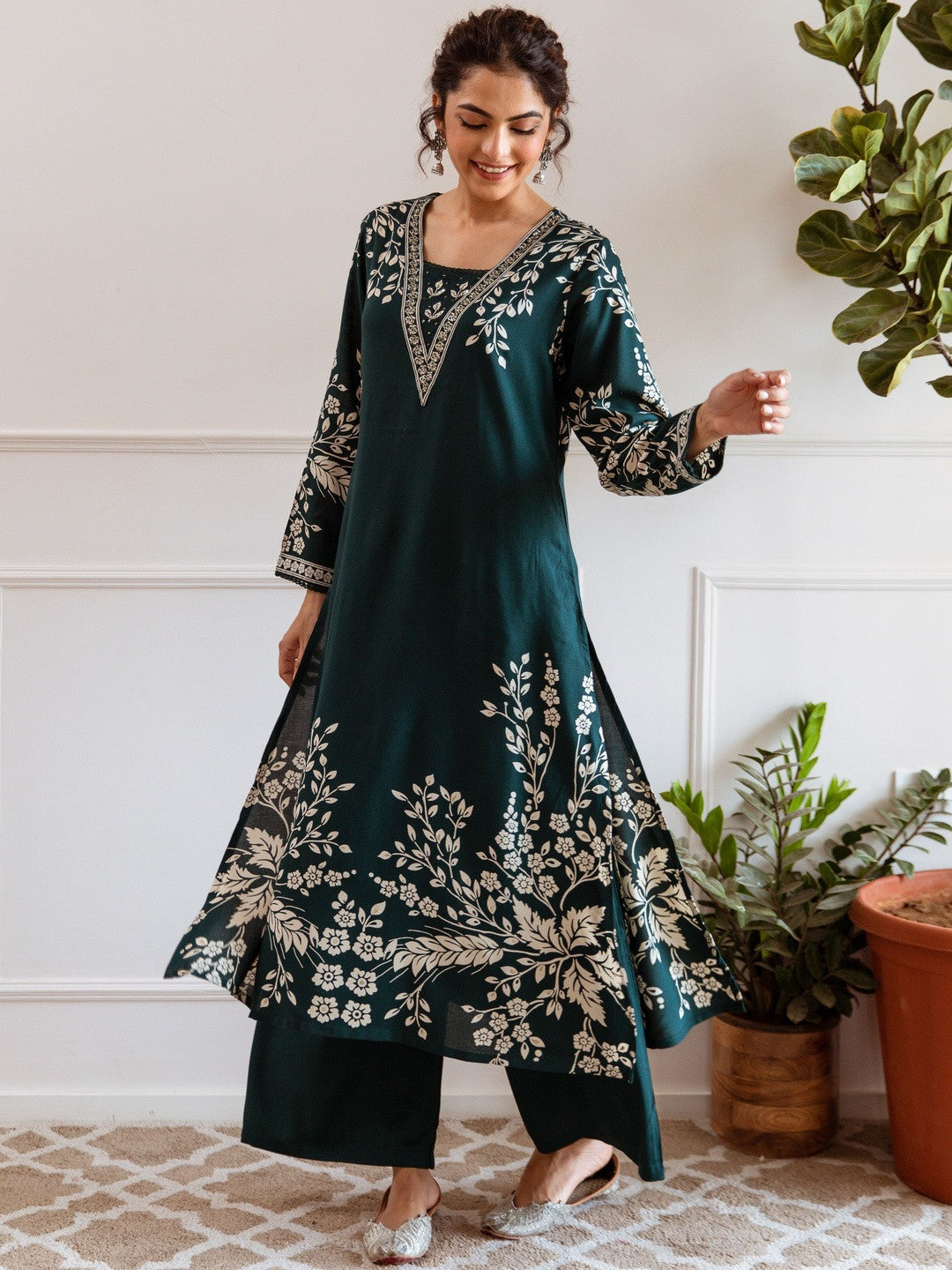 Embroidered & Printed V-Neck Kurta & Palazzos