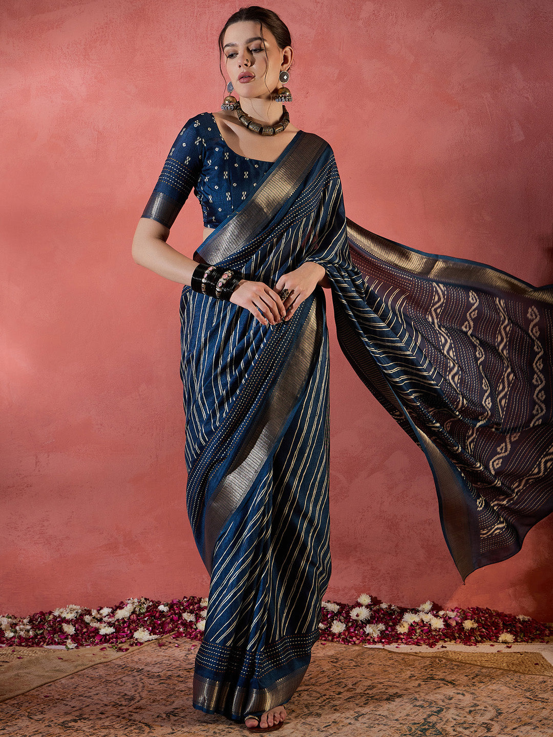 Women's Silk Blend Teal blue Printed Designer Saree With Blouse Piece