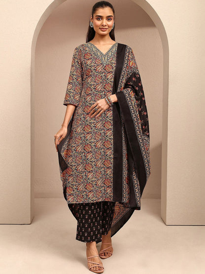 Women Ethnic Motifs Printed Regular Thread Work Kurta with Trousers & With Dupatta