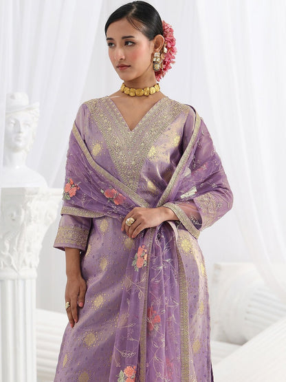 Women Regular Thread Work Kurta with Trousers & With Dupatta