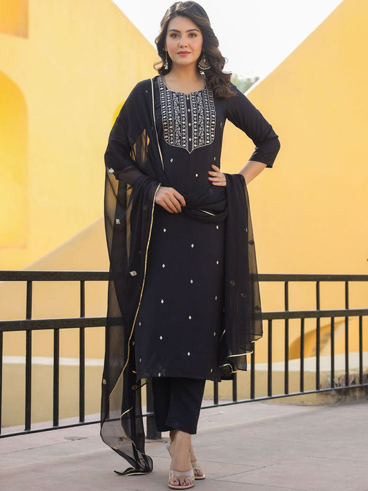 Dhiyona KL Women Floral Embroidered Regular Kurta with Trousers & With Dupatta