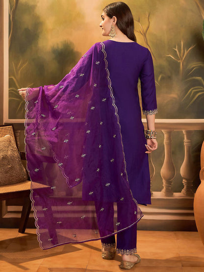 Ethnic Motifs Embroidered V-Neck Sequinned Straight Kurta With Trousers & Dupatta