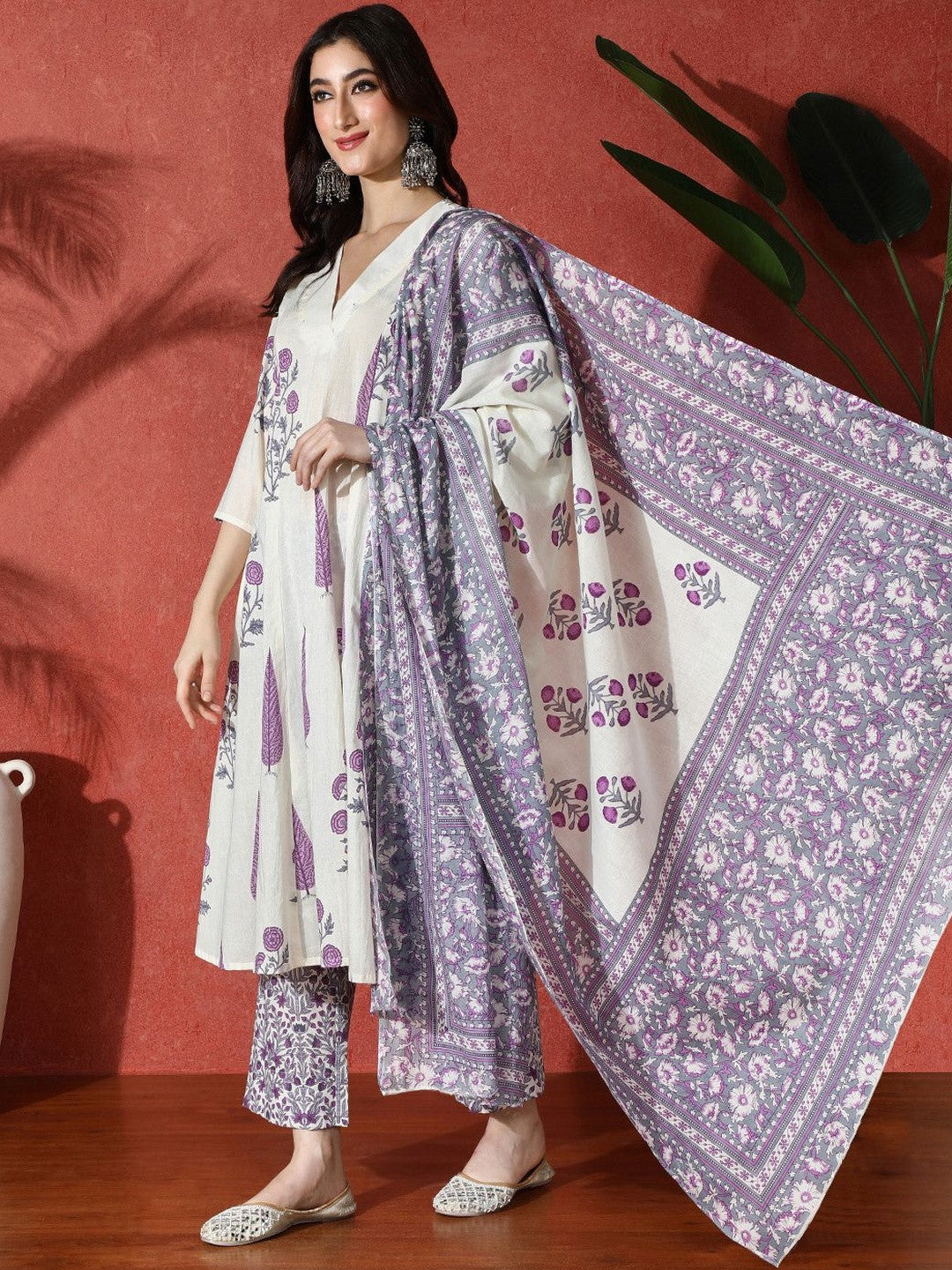 Printed Pure Cotton V-Neck Kurta Trousers & Dupatta