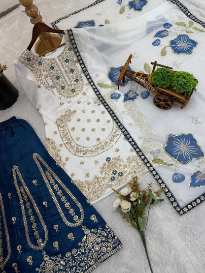 Dhiyona KL Women Ethnic Motifs Embroidered Regular Sequinned Kurta with Sharara & With Dupatta