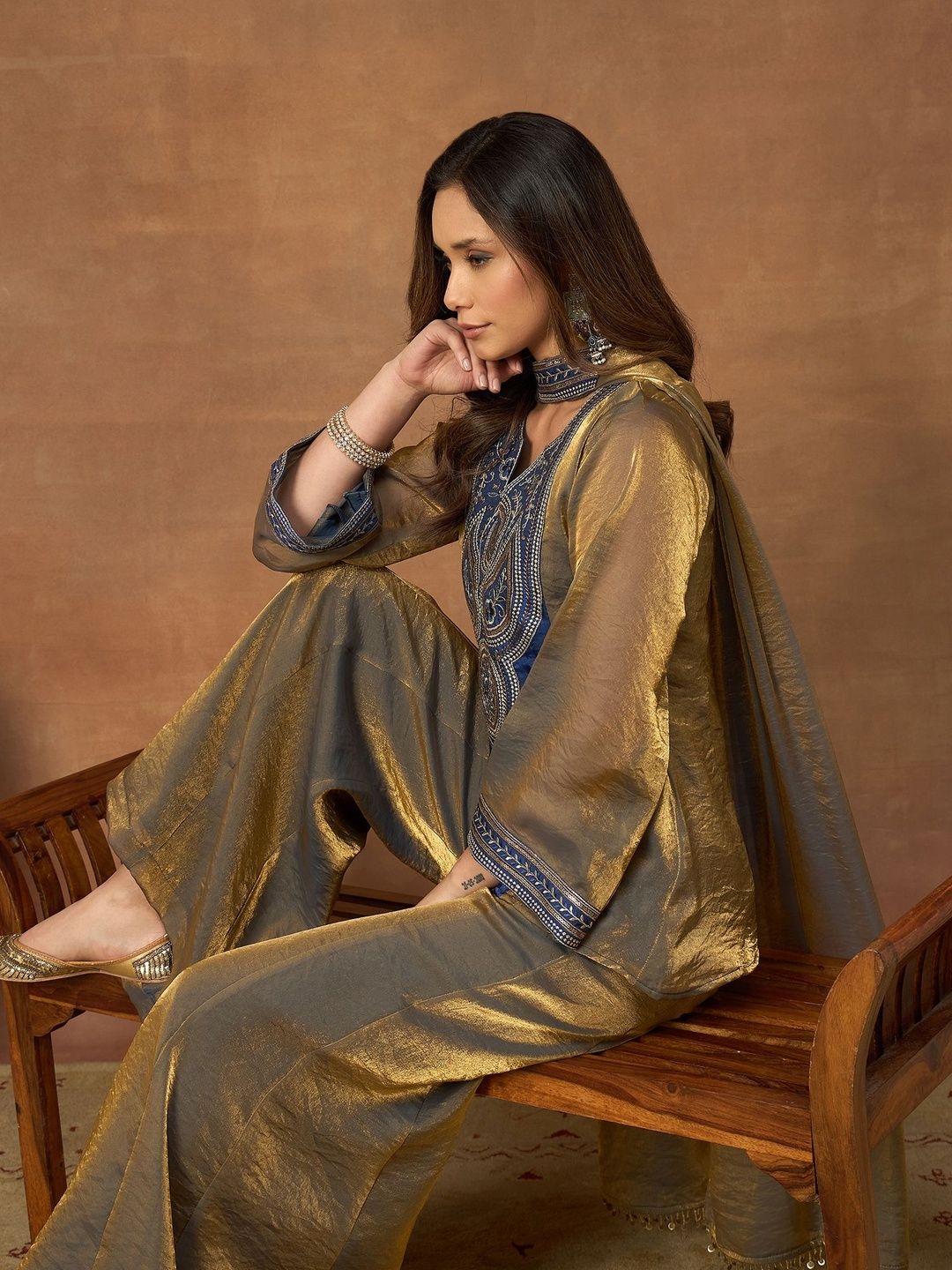 Dhiyona IN Women Ethnic Motifs Embroidered Regular Thread Work Kurta with Palazzos & With Dupatta