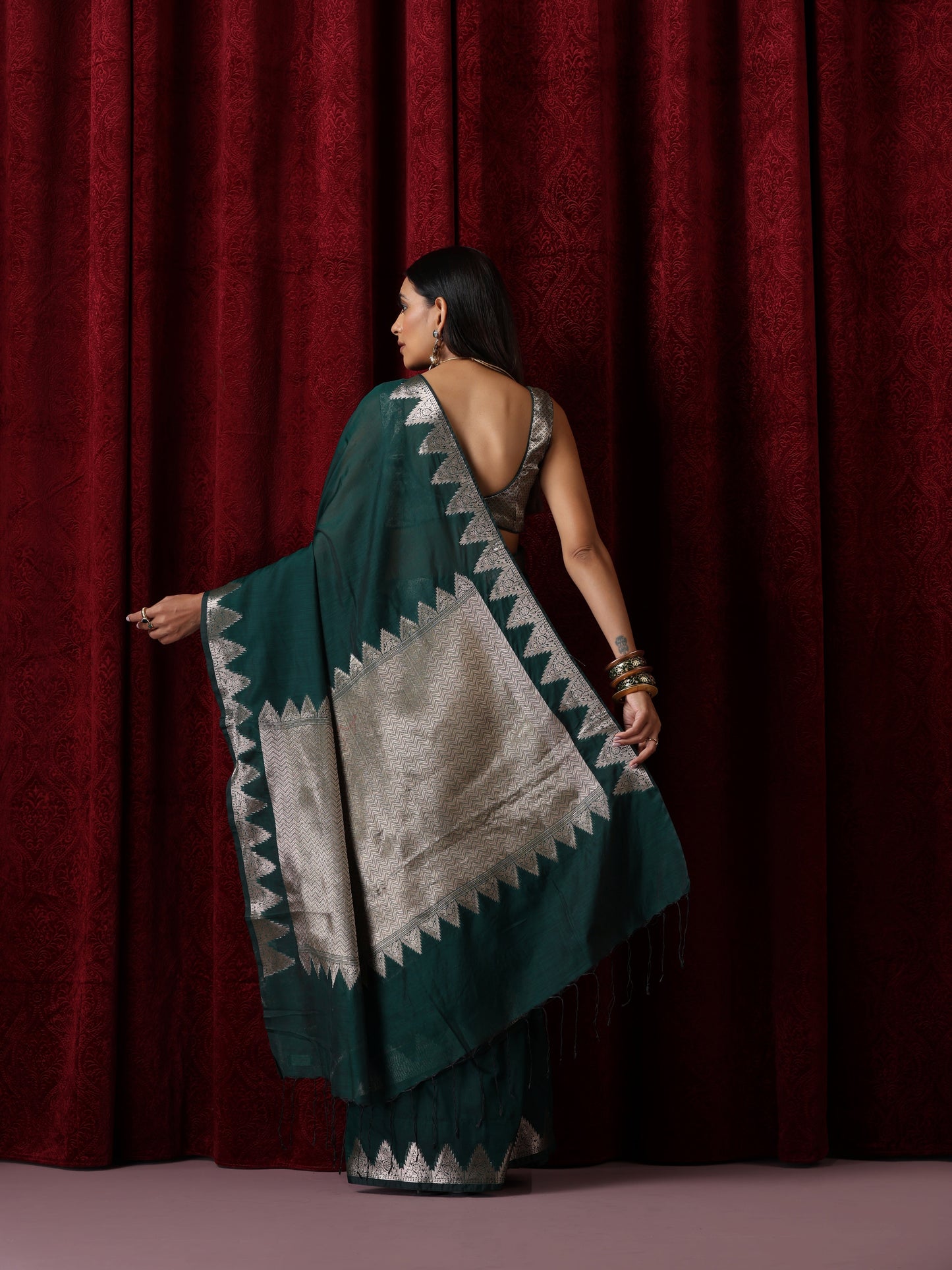 Dhiyona ST Emerald Temple Pure Silk Saree with Blouse Fabric