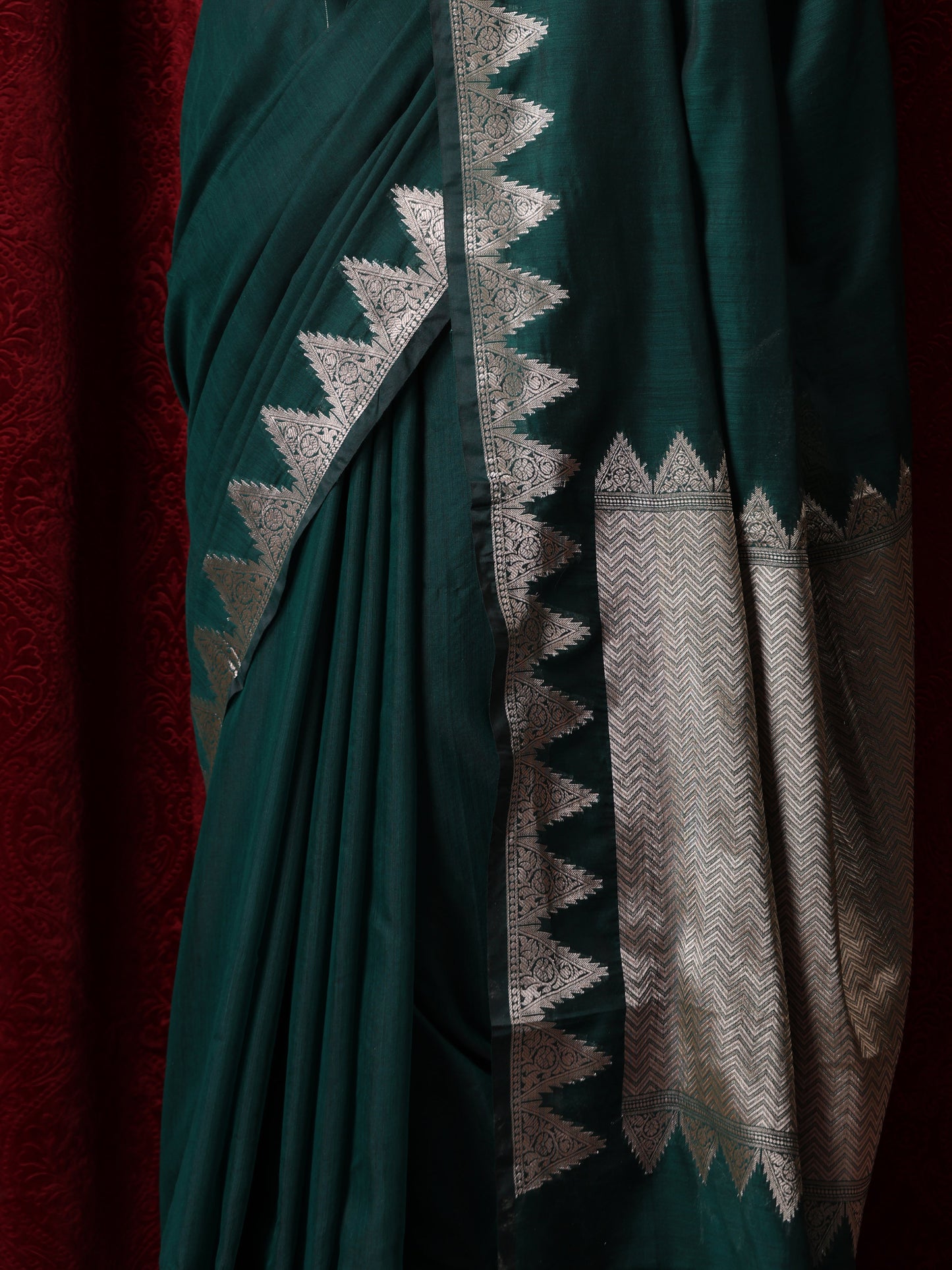 Dhiyona ST Emerald Temple Pure Silk Saree with Blouse Fabric