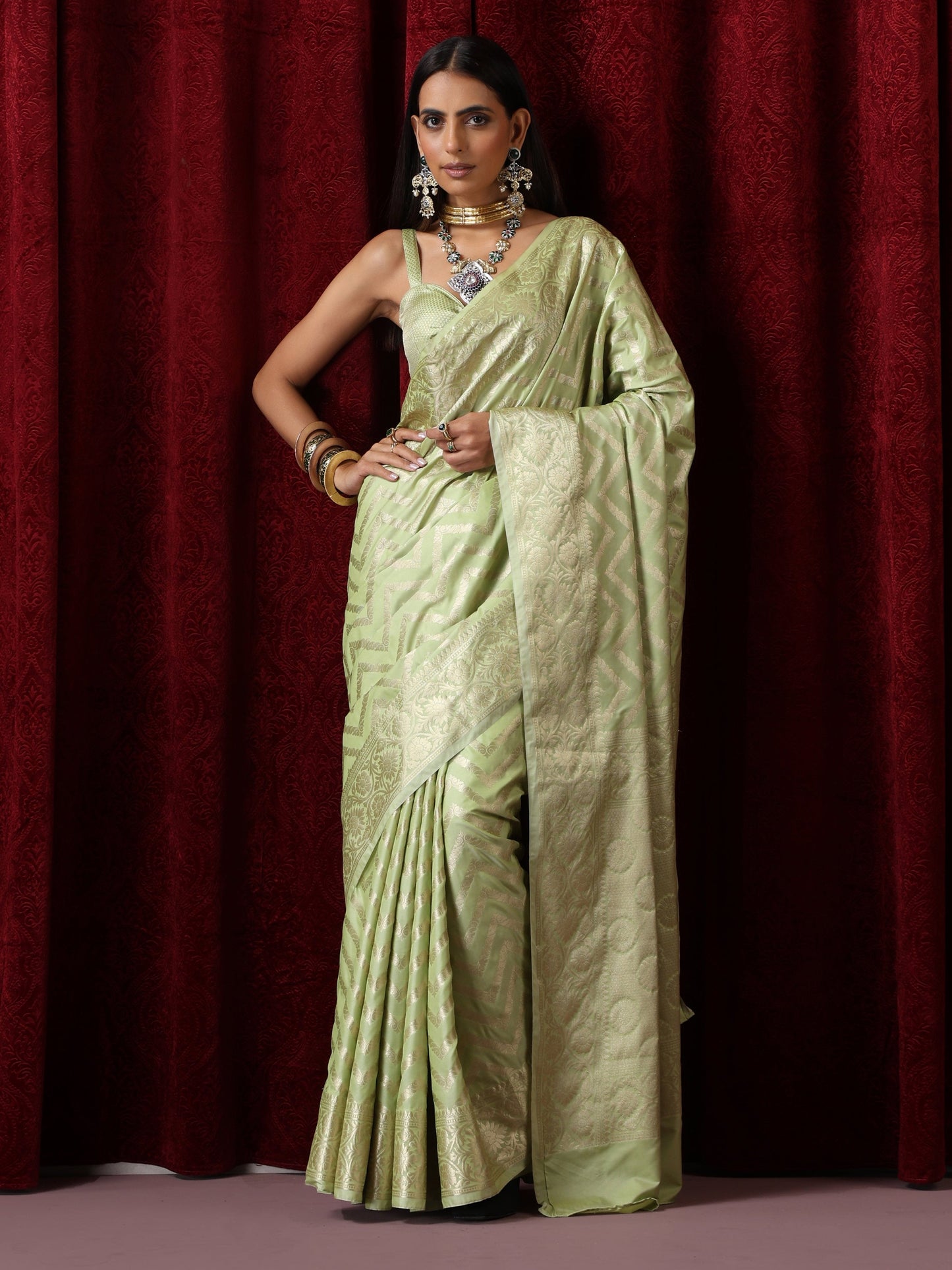 Dhiyona ST Pure Silk Green Chevron Saree with Blouse Fabric