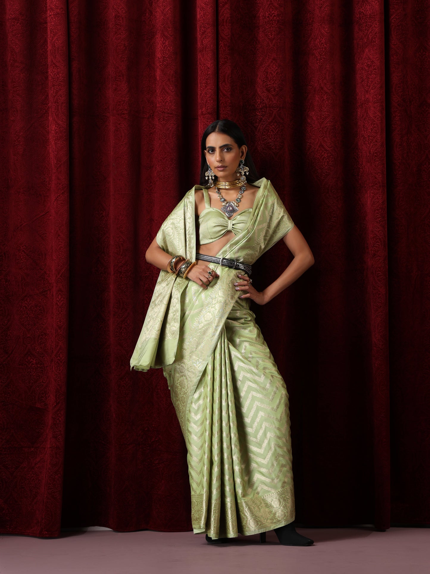 Dhiyona ST Pure Silk Green Chevron Saree with Blouse Fabric