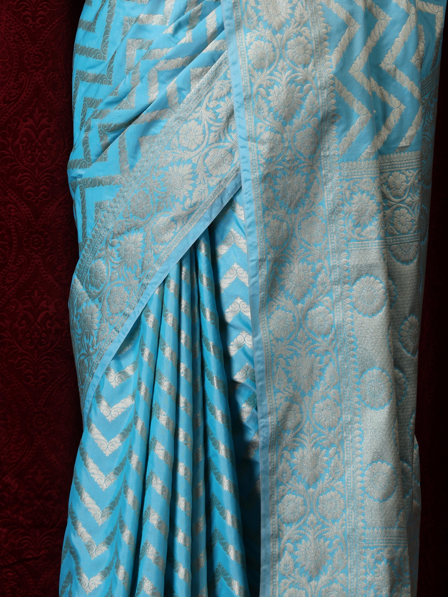 Dhiyona ST Pure Silk Blue Chevron Saree with Blouse Fabric