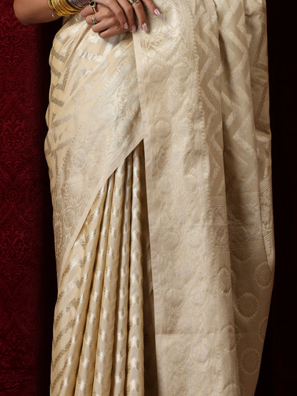 Dhiyona ST Pure Silk Cream Chevron Saree with Blouse Fabric