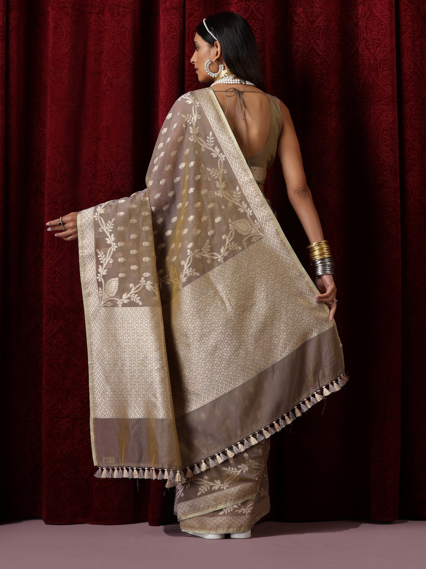Dhiyona ST Scindia Grey Cotton Silk Dual Shade Saree with Blouse Fabric