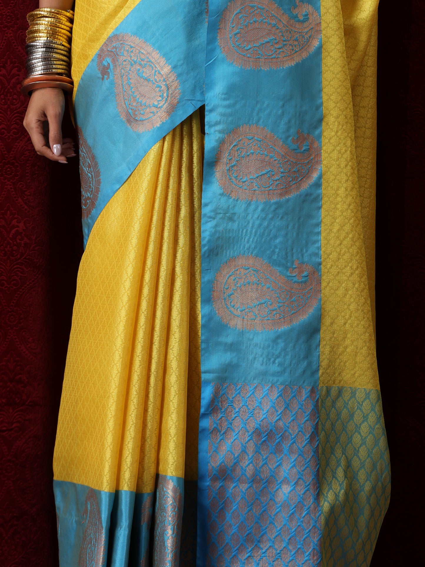 Dhiyona ST Yellow Jacquard Saree with Blue Border with Blouse Fabric