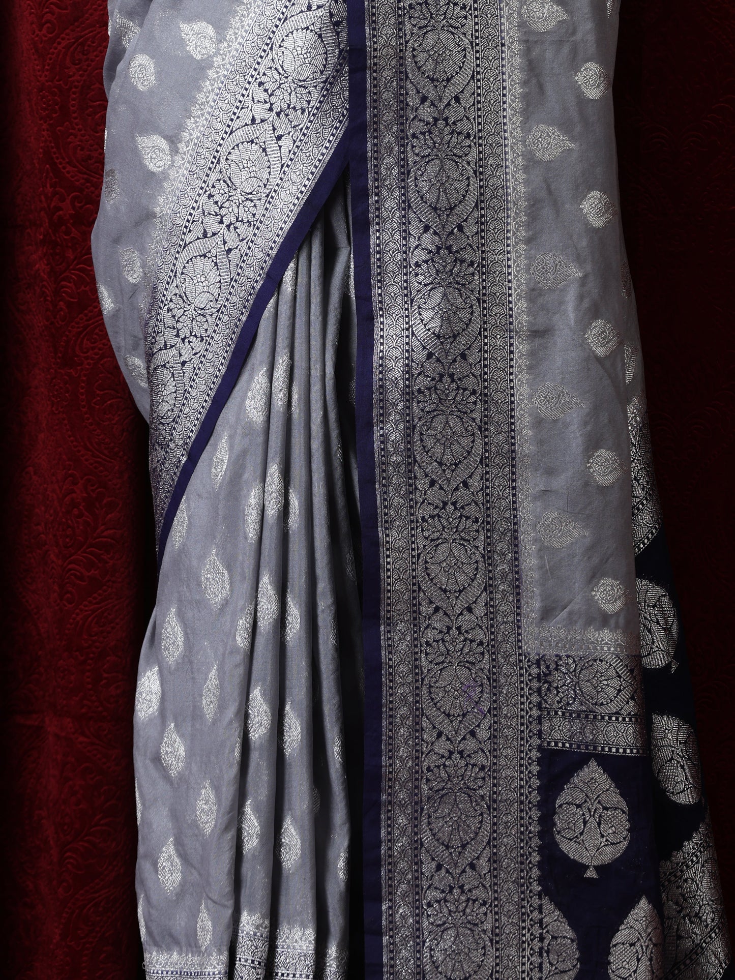 Dhiyona ST Blue and Silver Georgette Silk Saree with Blouse Fabric