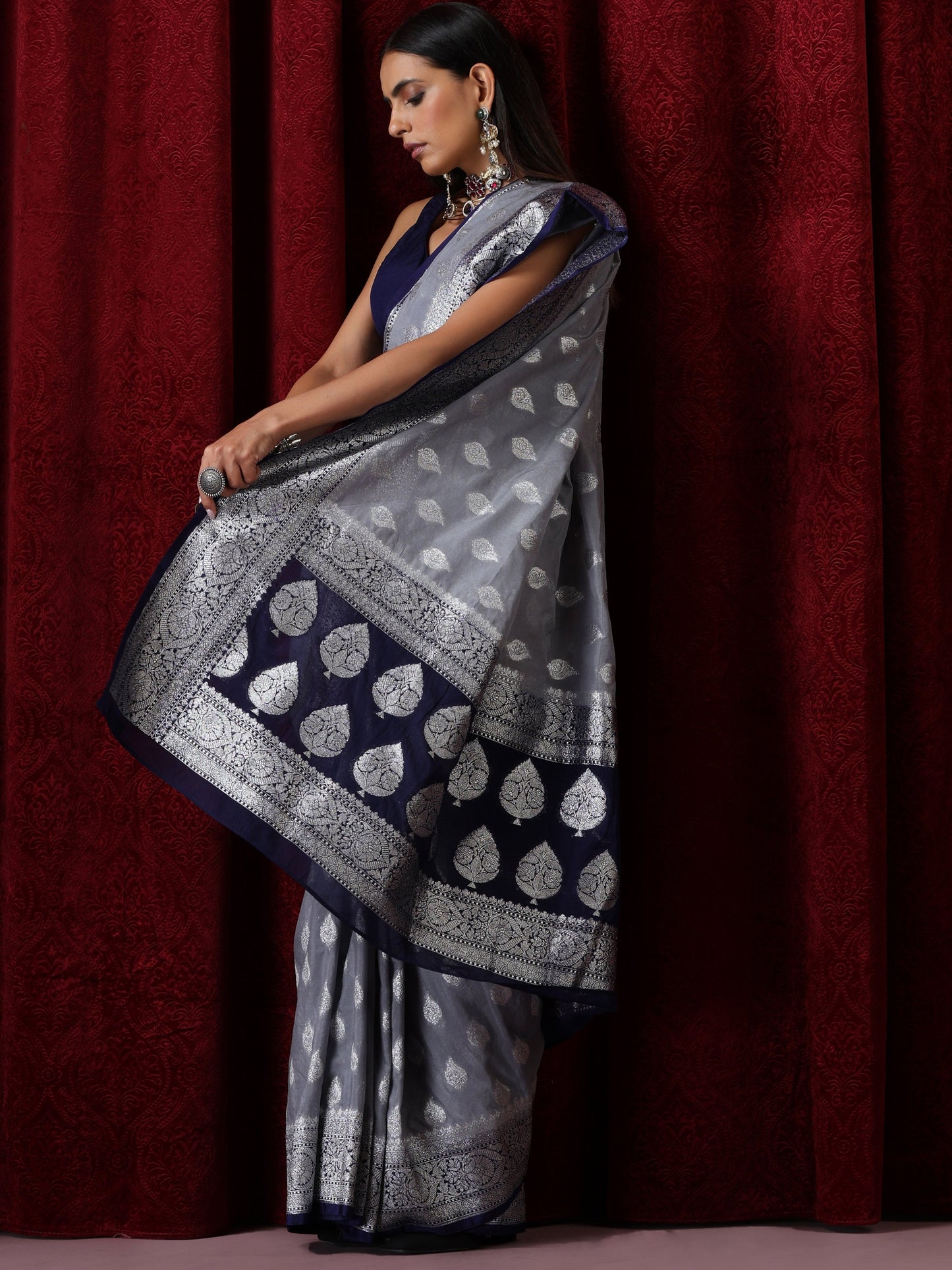 Dhiyona ST Blue and Silver Georgette Silk Saree with Blouse Fabric