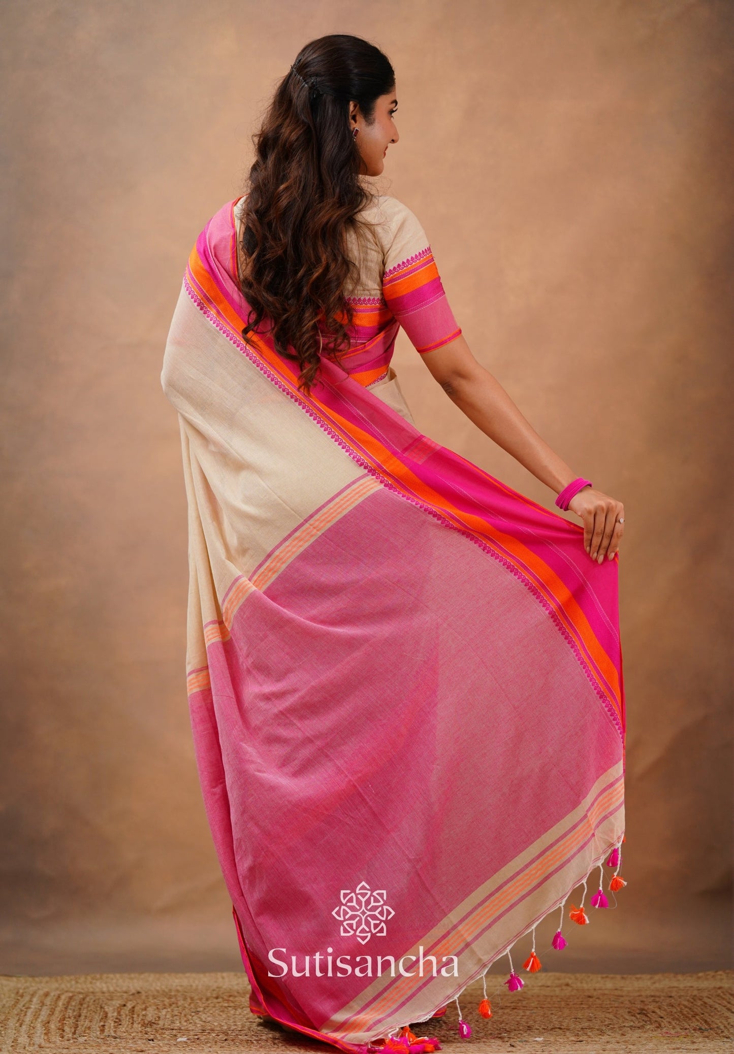 Dhiyona SS Sutisancha Handwoven Bliss Bengal Cotton Saree