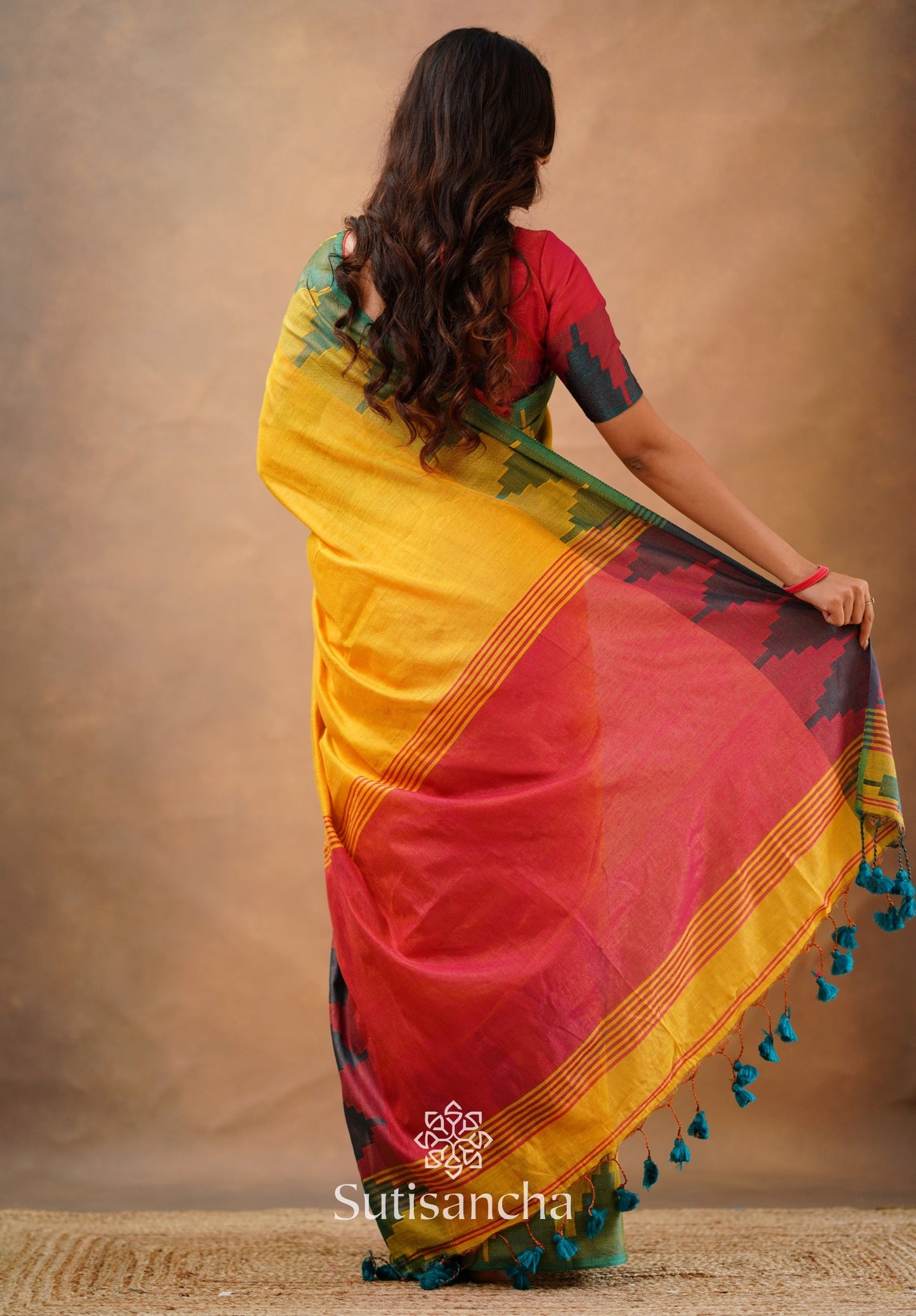 Dhiyona SS Tissue Cotton Handloom Saree with Artisanal Stepped Border