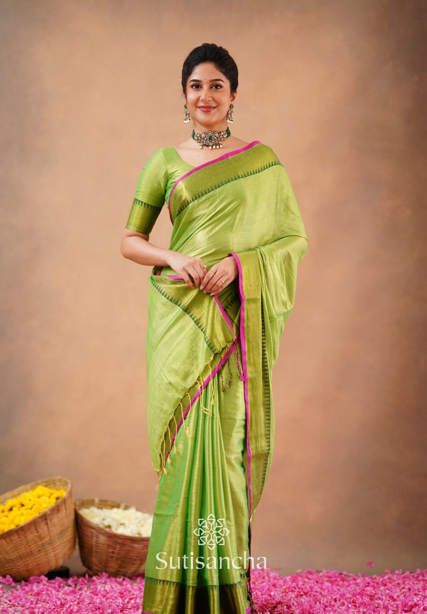 Dhiyona SS Sutisancha Parrot Handloom Cotton Tissue Saree