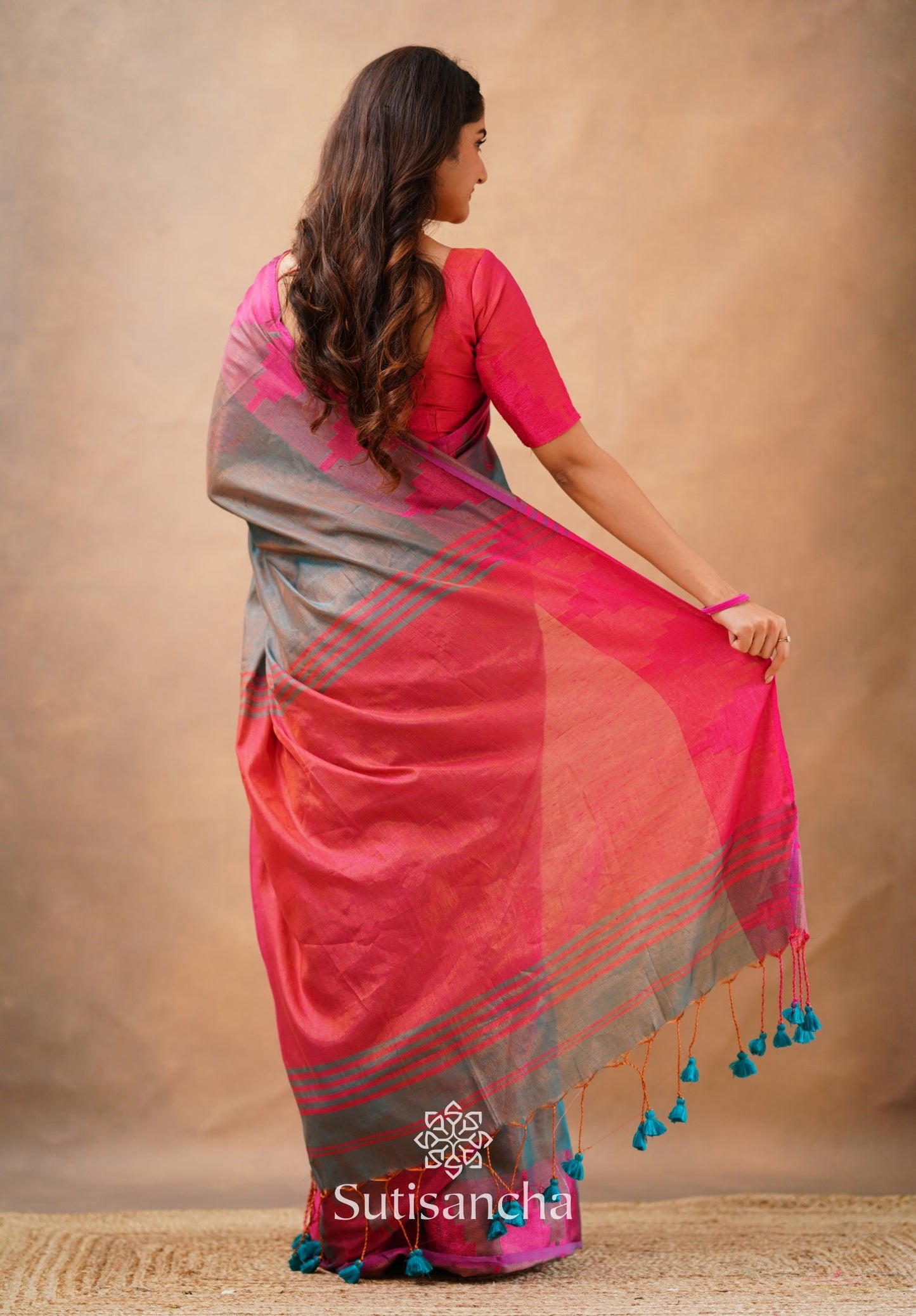 Dhiyona SS Tissue Cotton Handloom Saree with Artisanal Stepped Border