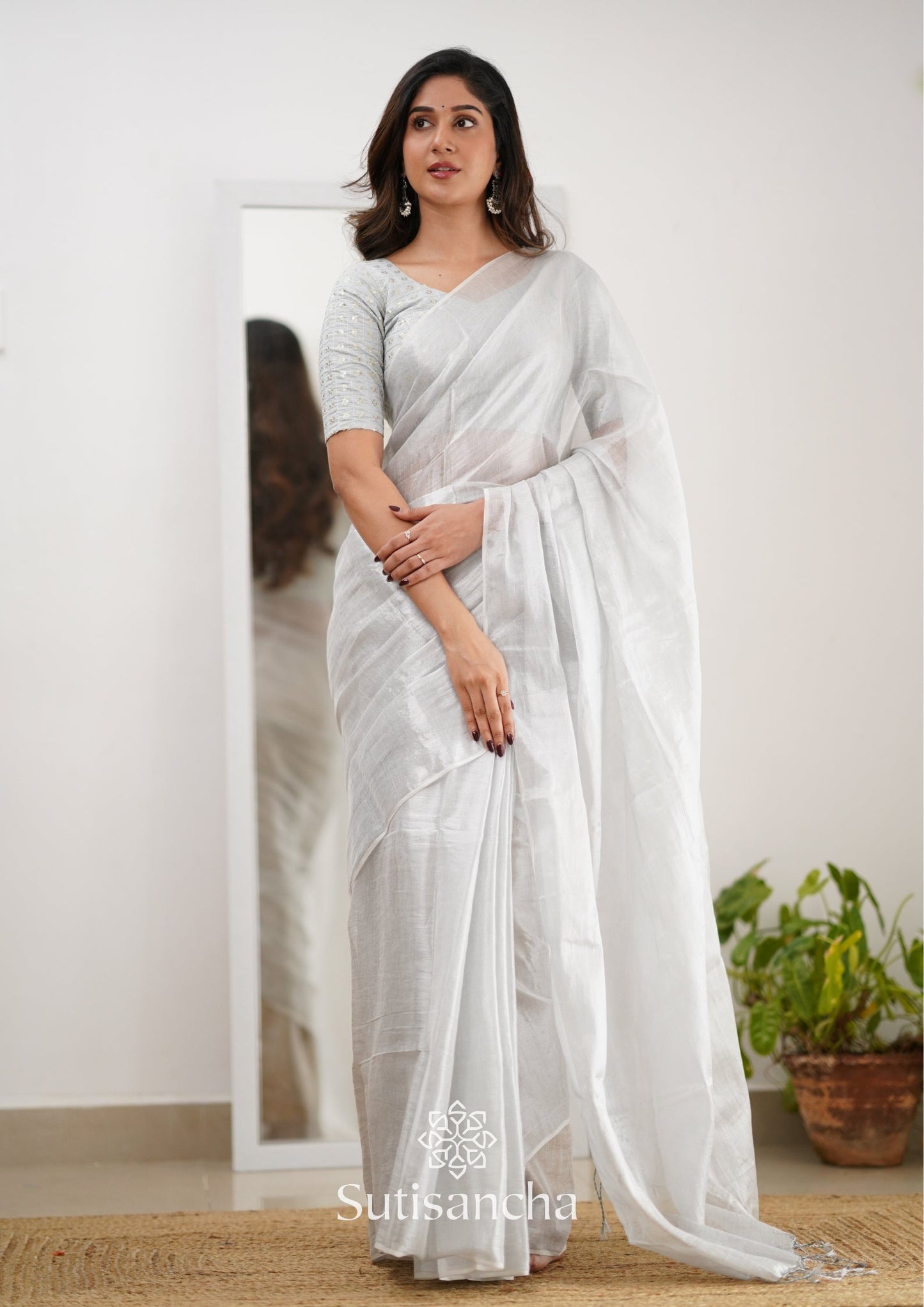 Dhiyona SS Sutisancha White Handloom Tissue Saree With Designer Blouse