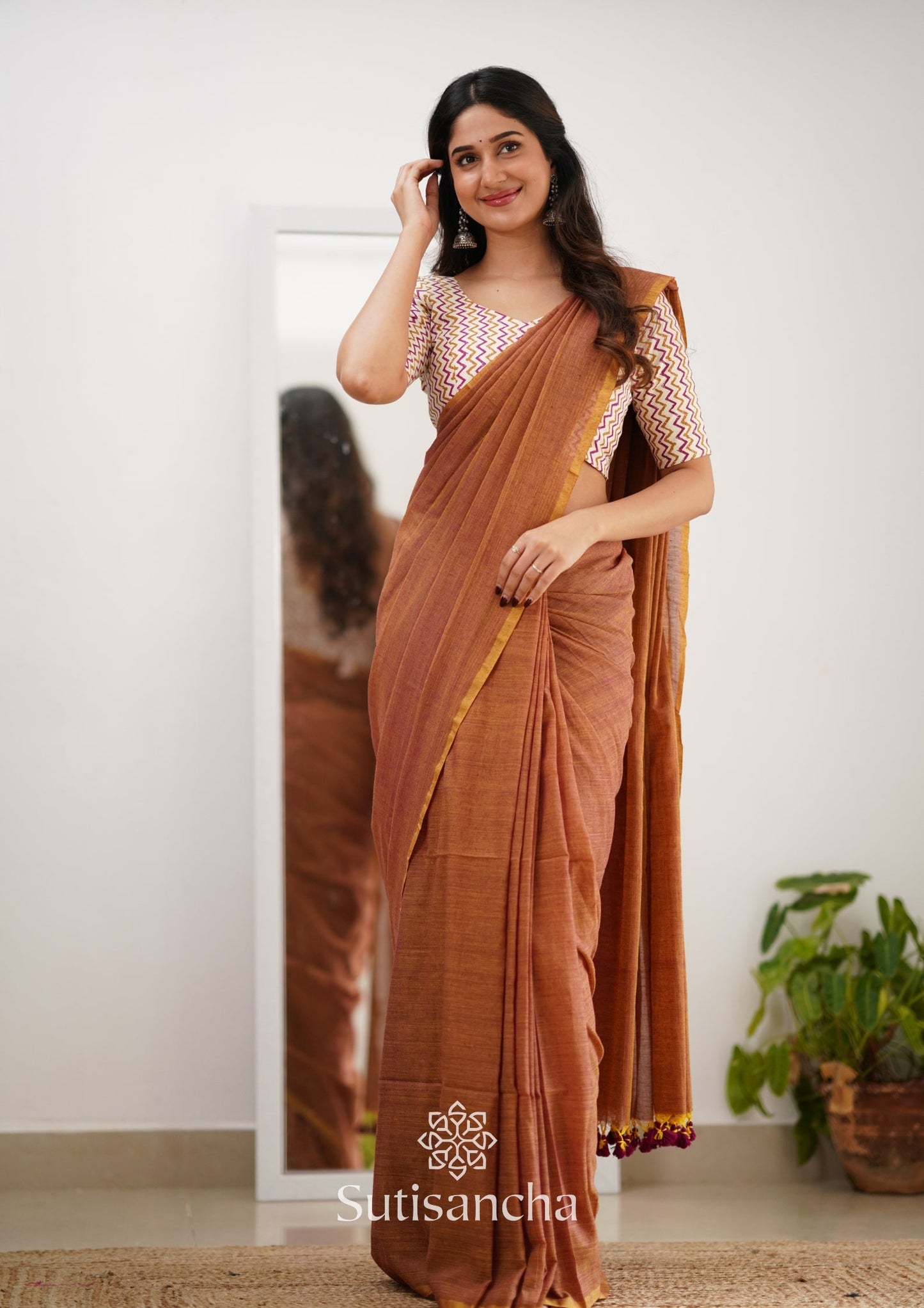 Dhiyona SS Sutisancha Rust Orange Handloom Cotton Saree With Designer Blouse