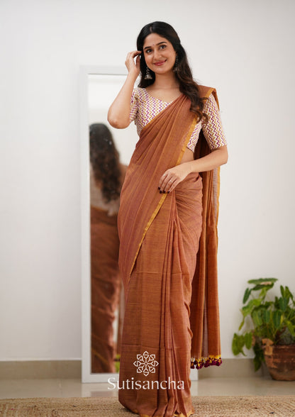 Dhiyona SS Sutisancha Rust Orange Handloom Cotton Saree With Designer Blouse