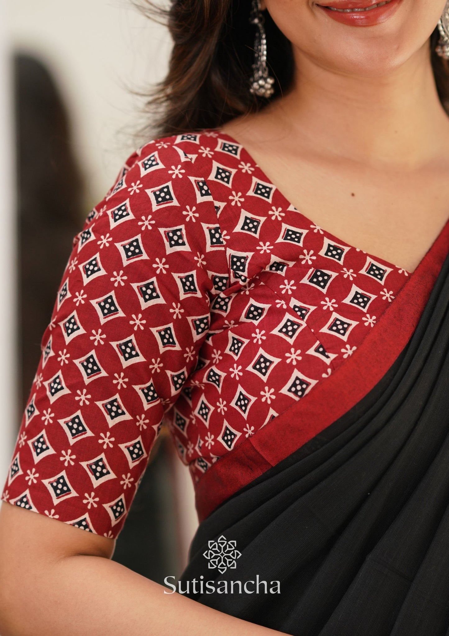 Dhiyona SS Sutisancha Black Handloom Cotton Saree With Designer Blouse