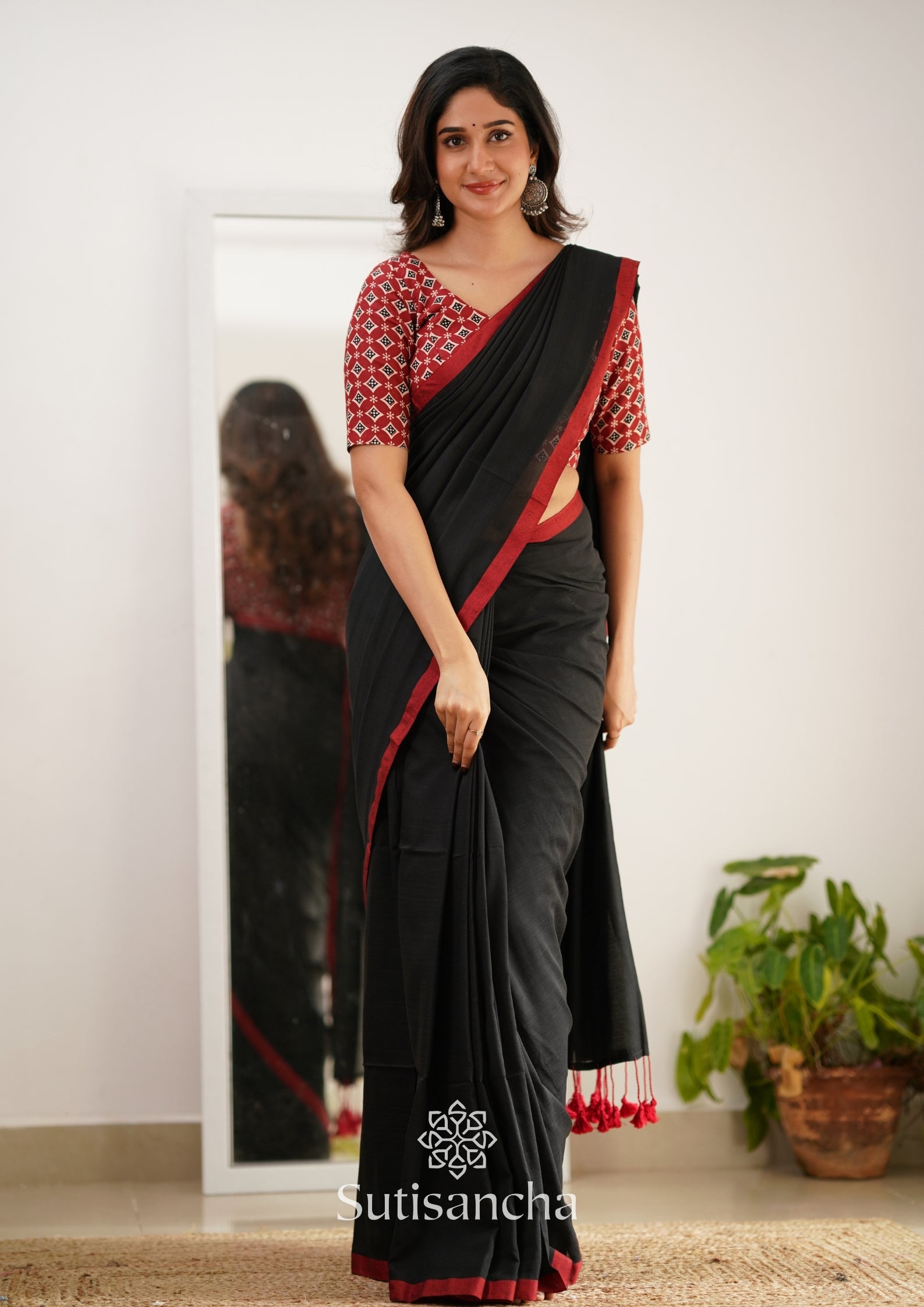 Dhiyona SS Sutisancha Black Handloom Cotton Saree With Designer Blouse