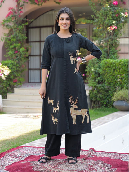 Mayri Onyx embroidery cotton kurta pant set