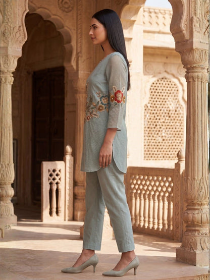 Gaur pista embroidery cotton co-ord set