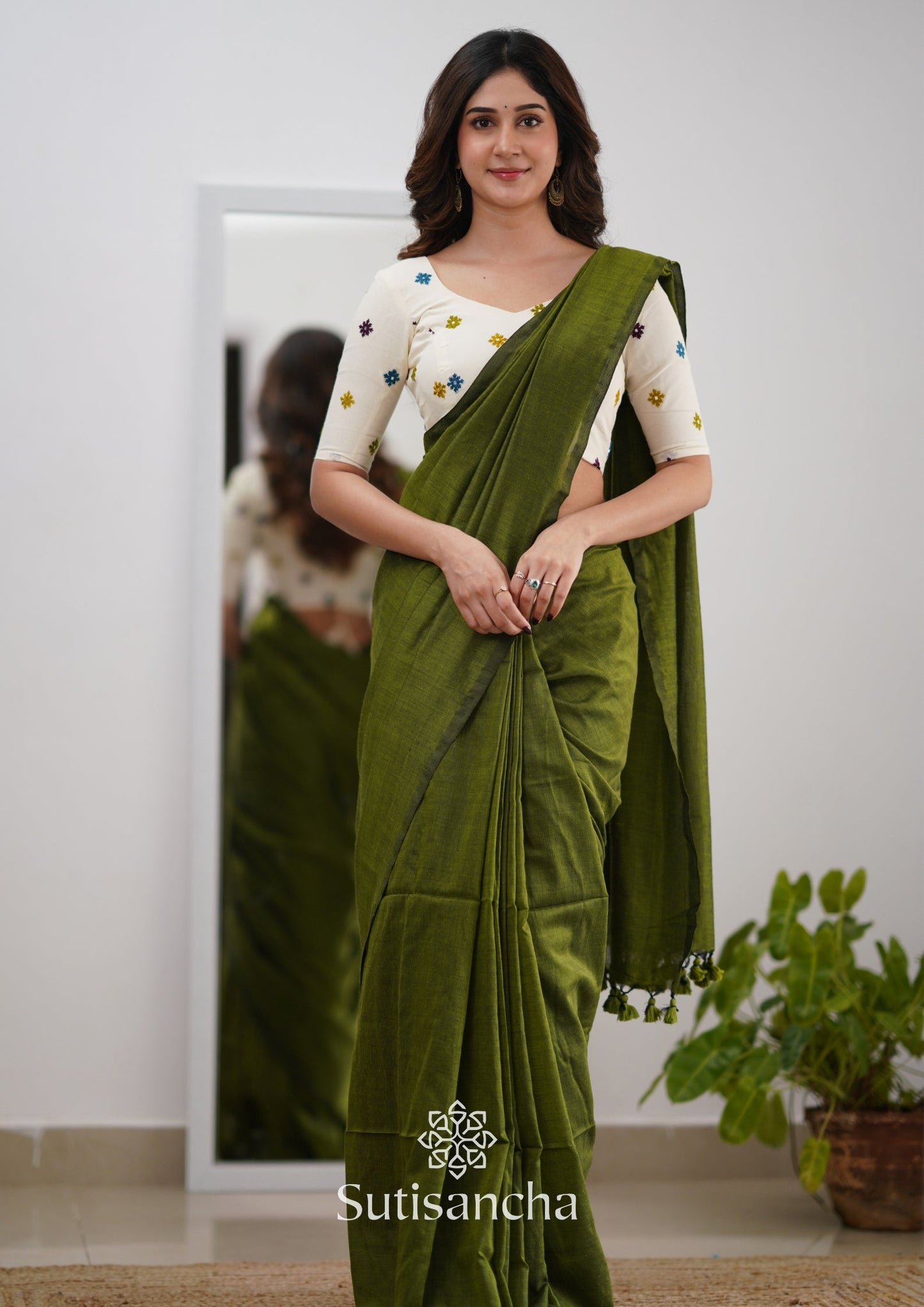 Dhiyona SS Sutisancha Mehndi Handloom Cotton Saree With Blouse