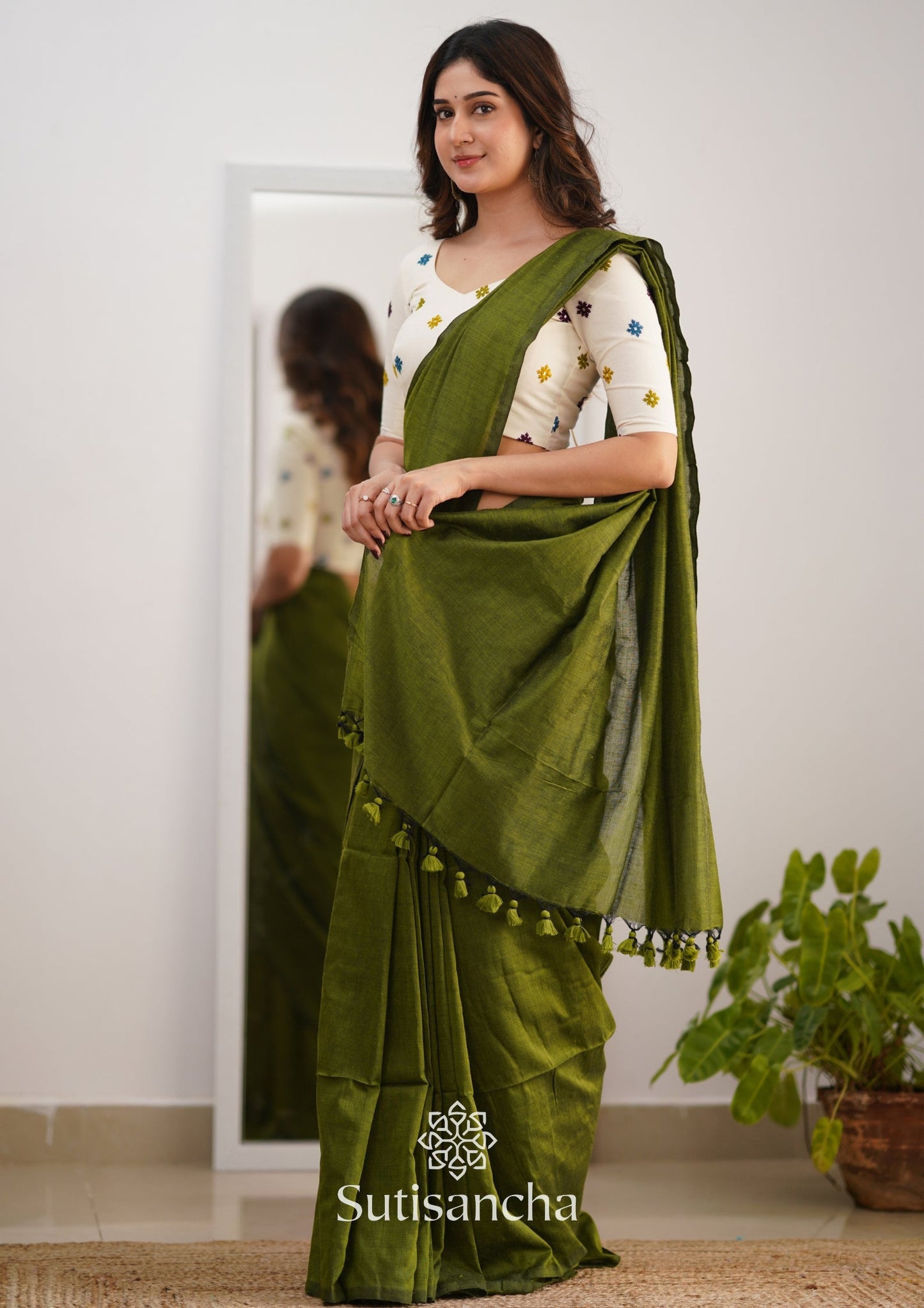 Dhiyona SS Sutisancha Mehndi Handloom Cotton Saree With Blouse