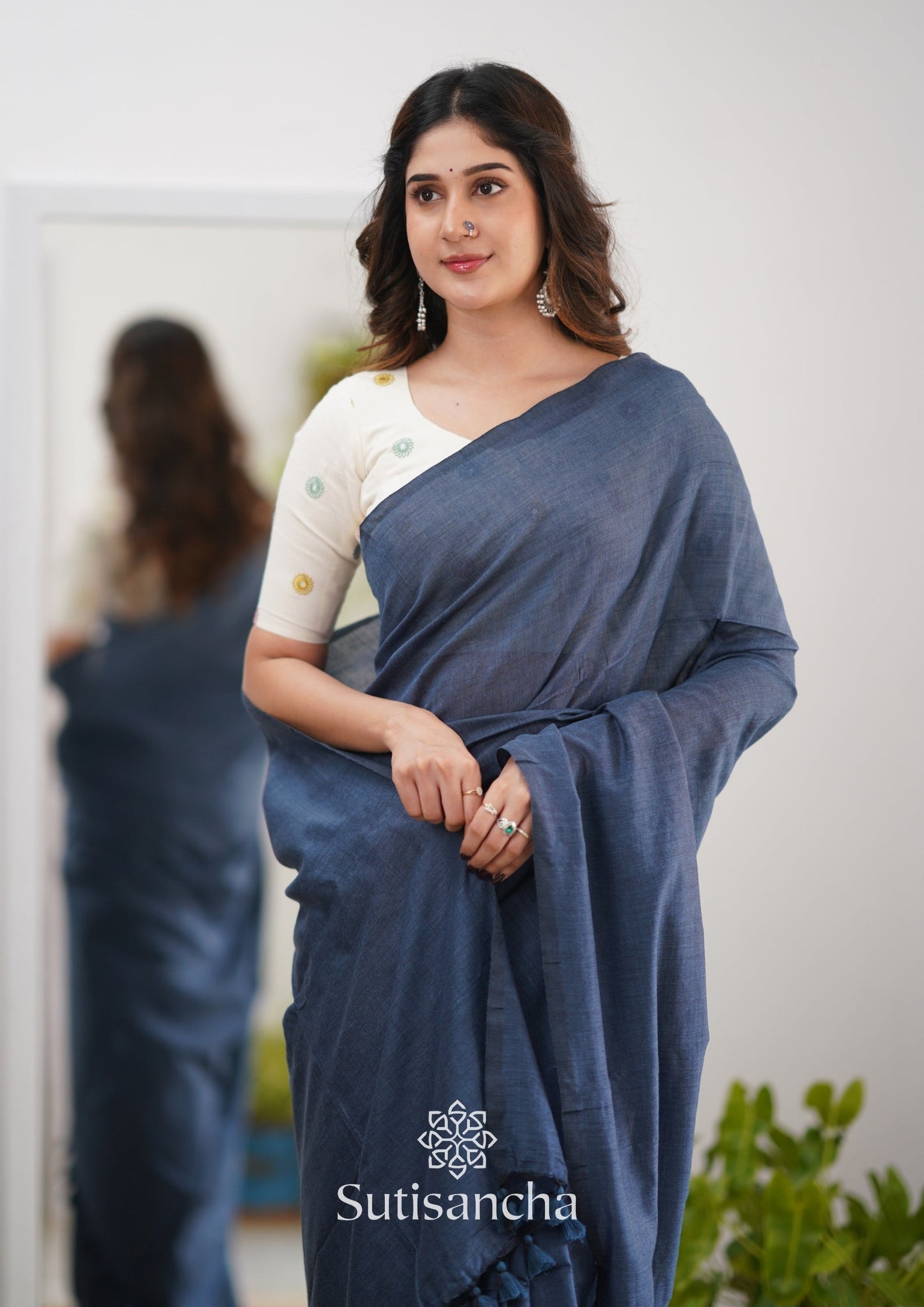 Dhiyona SS Sutisancha Grey Handloom Cotton Saree With Designer Blouse