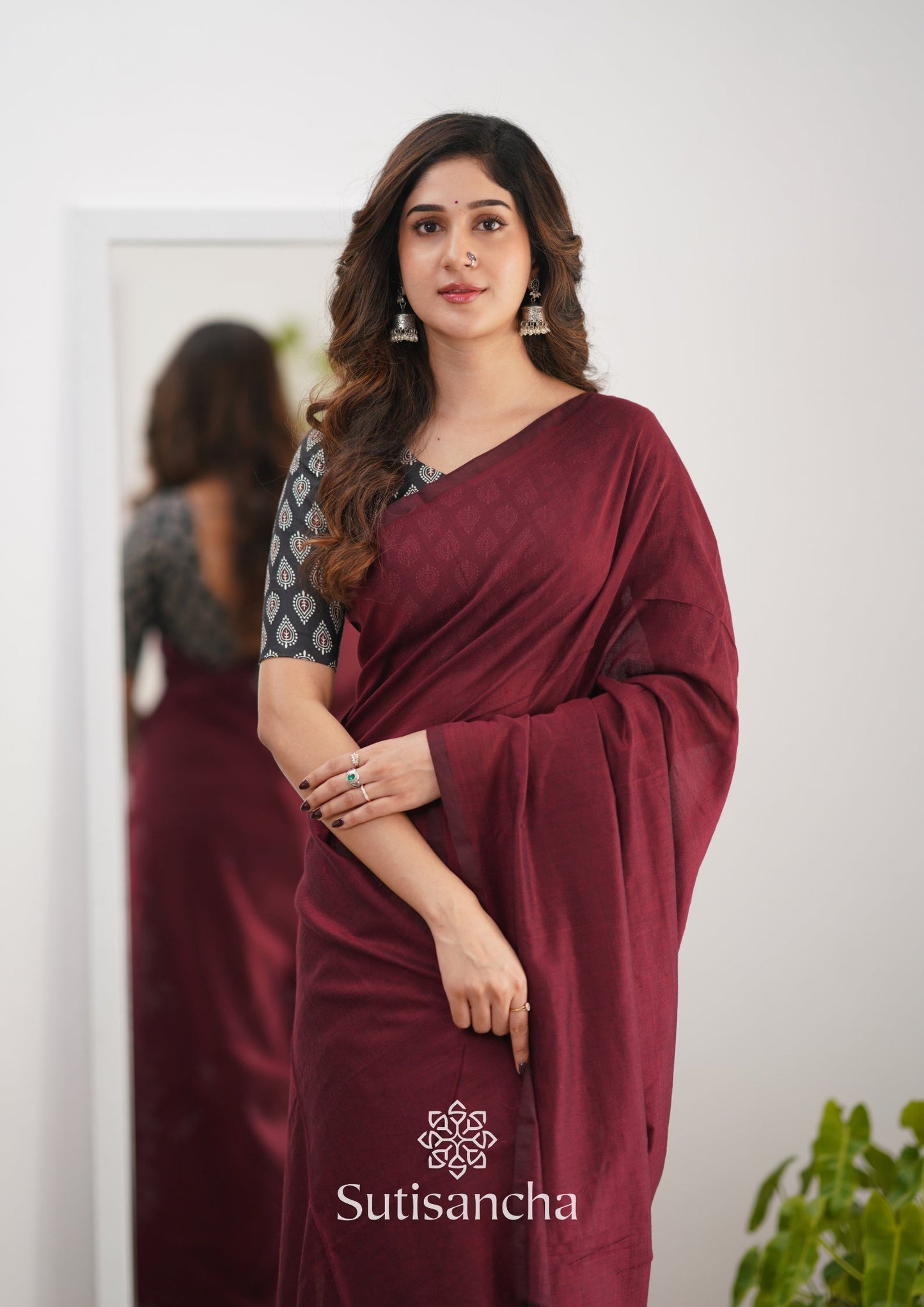 Dhiyona SS Sutisancha Maroon Handloom Cotton Saree Saree With Designer Blouse