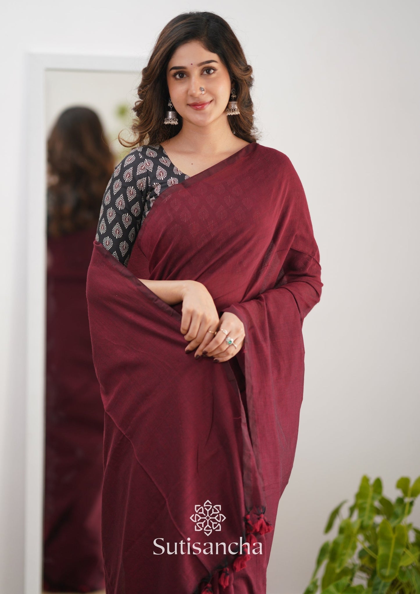 Dhiyona SS Sutisancha Maroon Handloom Cotton Saree Saree With Designer Blouse