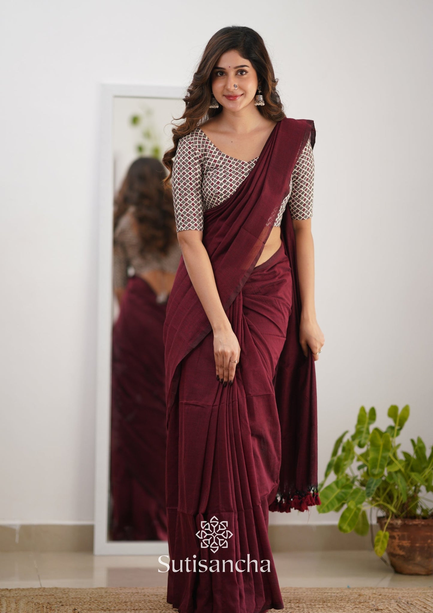 Dhiyona SS Sutisancha Maroon Handloom Cotton Saree Saree With Designer Blouse