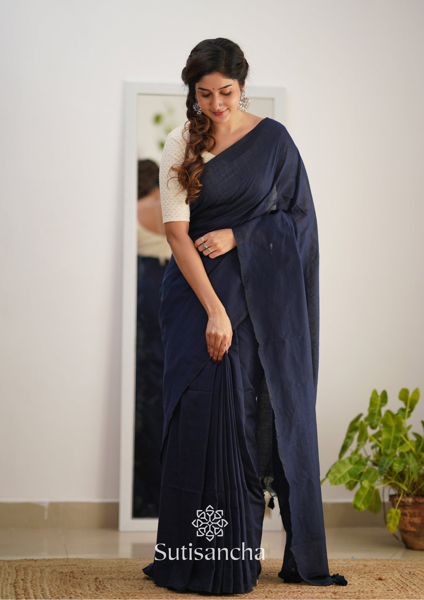 Dhiyona SS Sutisancha Navyblue Handloom Cotton Saree With Designer Blouse