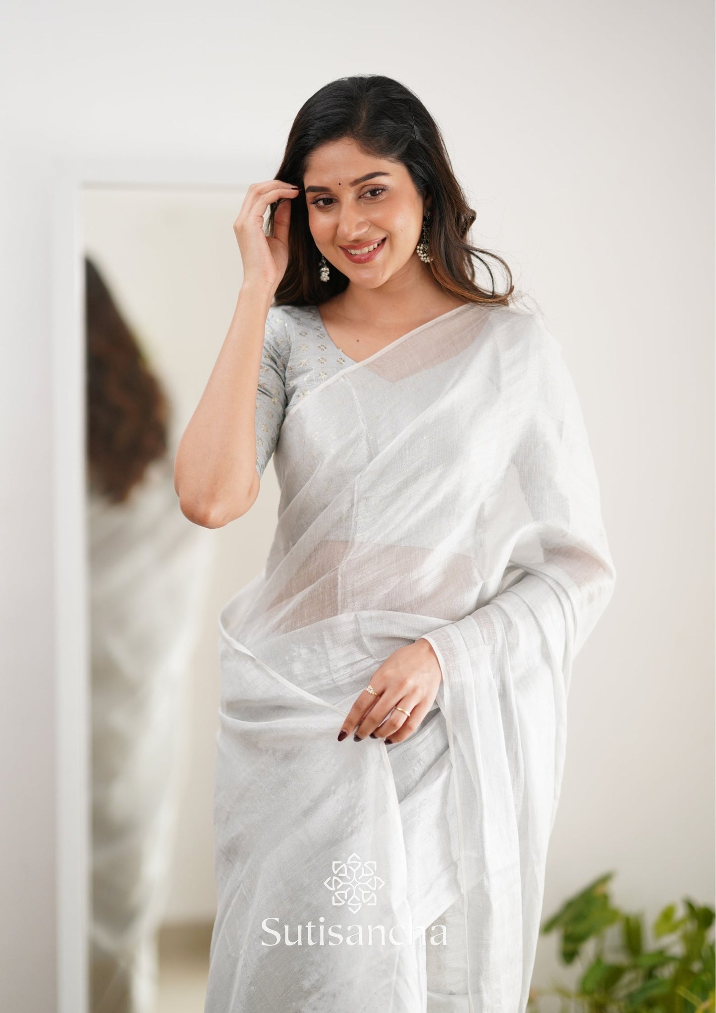 Dhiyona SS Sutisancha White Handloom Tissue Saree With Designer Blouse