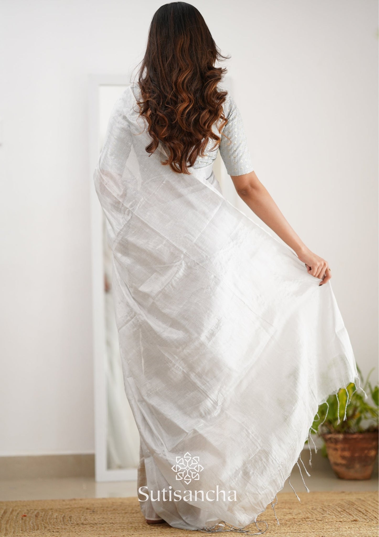 Dhiyona SS Sutisancha White Handloom Tissue Saree With Designer Blouse