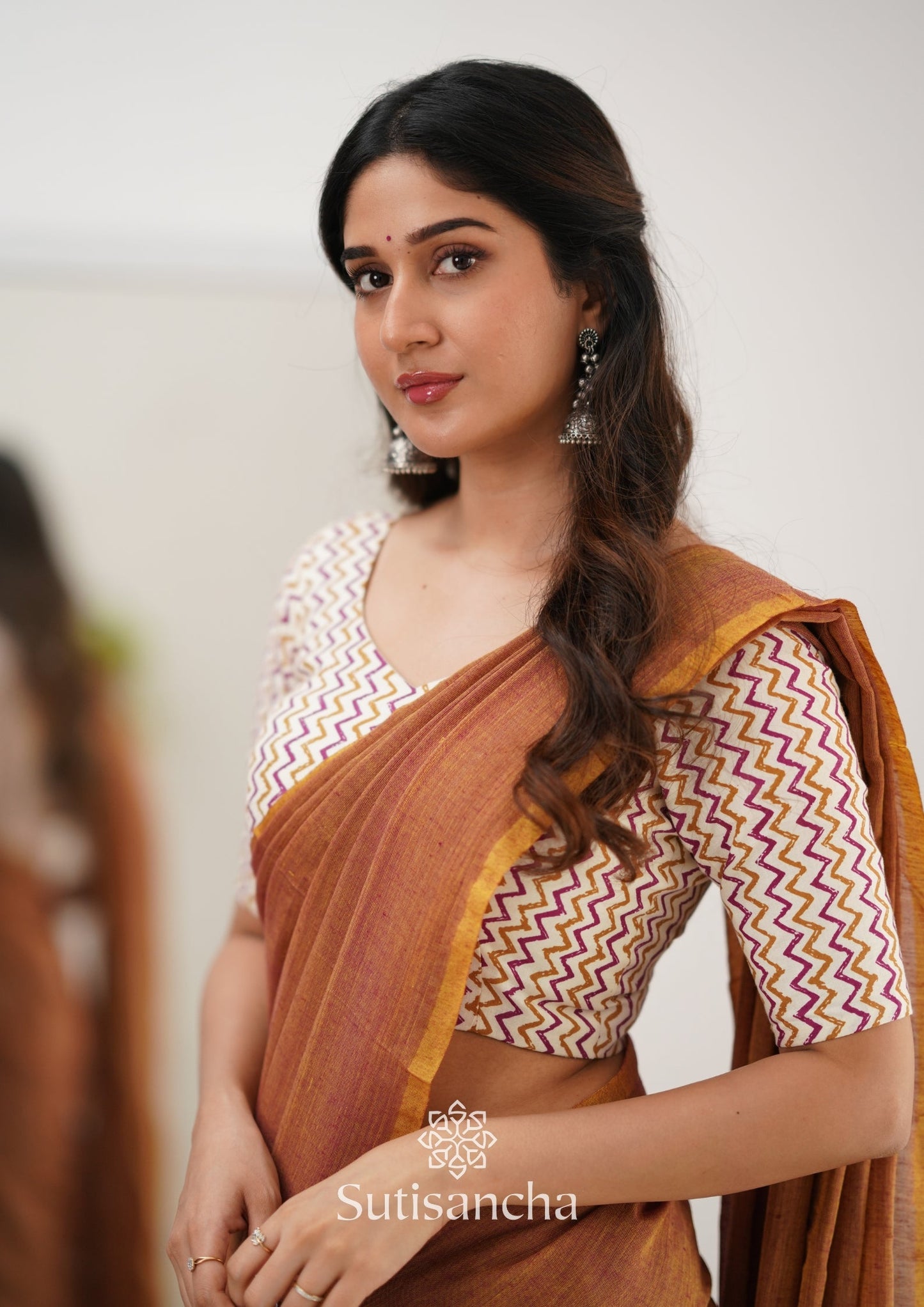 Dhiyona SS Sutisancha Rust Orange Handloom Cotton Saree With Designer Blouse