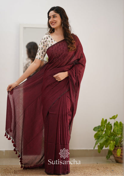 Dhiyona SS Sutisancha Maroon Handloom Cotton Saree Saree With Designer Blouse