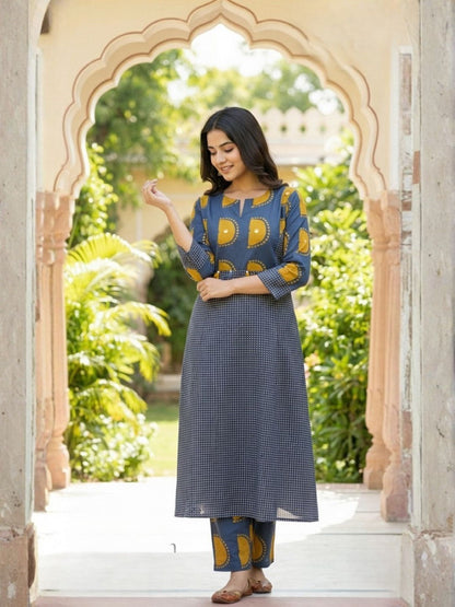 Poppi strobe cotton kurta pant set
