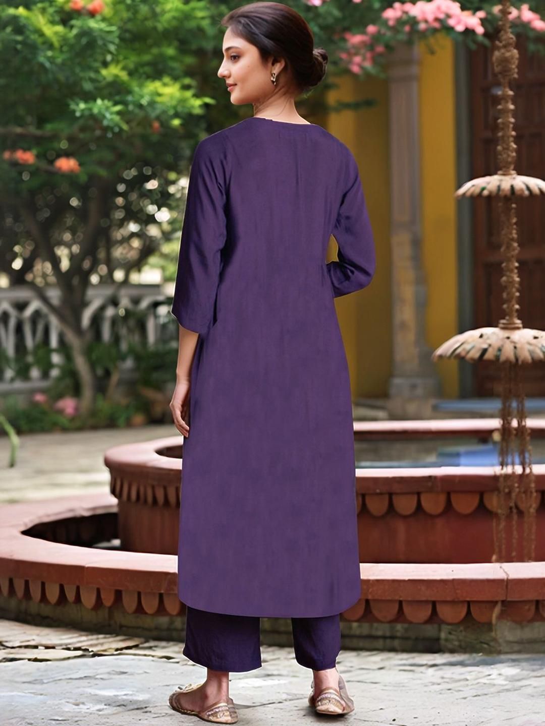 Dhiyona KL Women Begani Rayon Blend Solid Anarkali Kurta Set With Dupatta