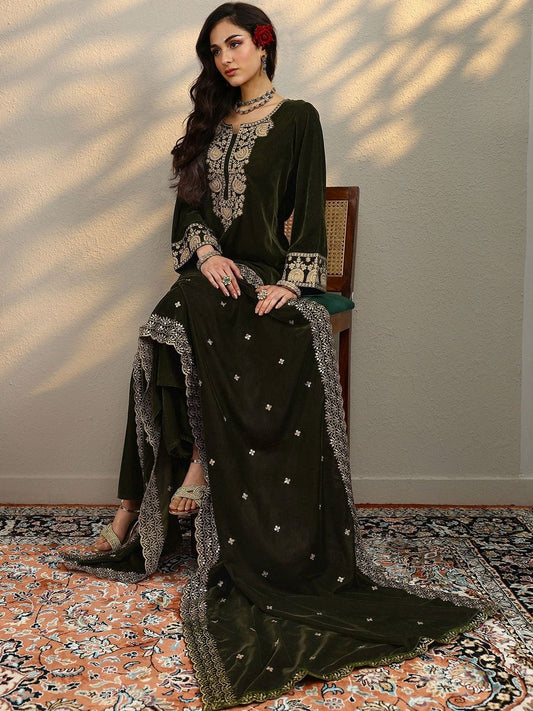 Dhiyona LL Ethnic Motifs Embroidered Thread Work Straight Velvet Kurta With Palazzos & Dupatta