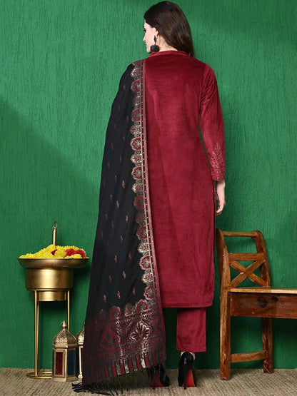 Maroon Floral Printed Winter Velvet Kurta & Trouser With Dupatta