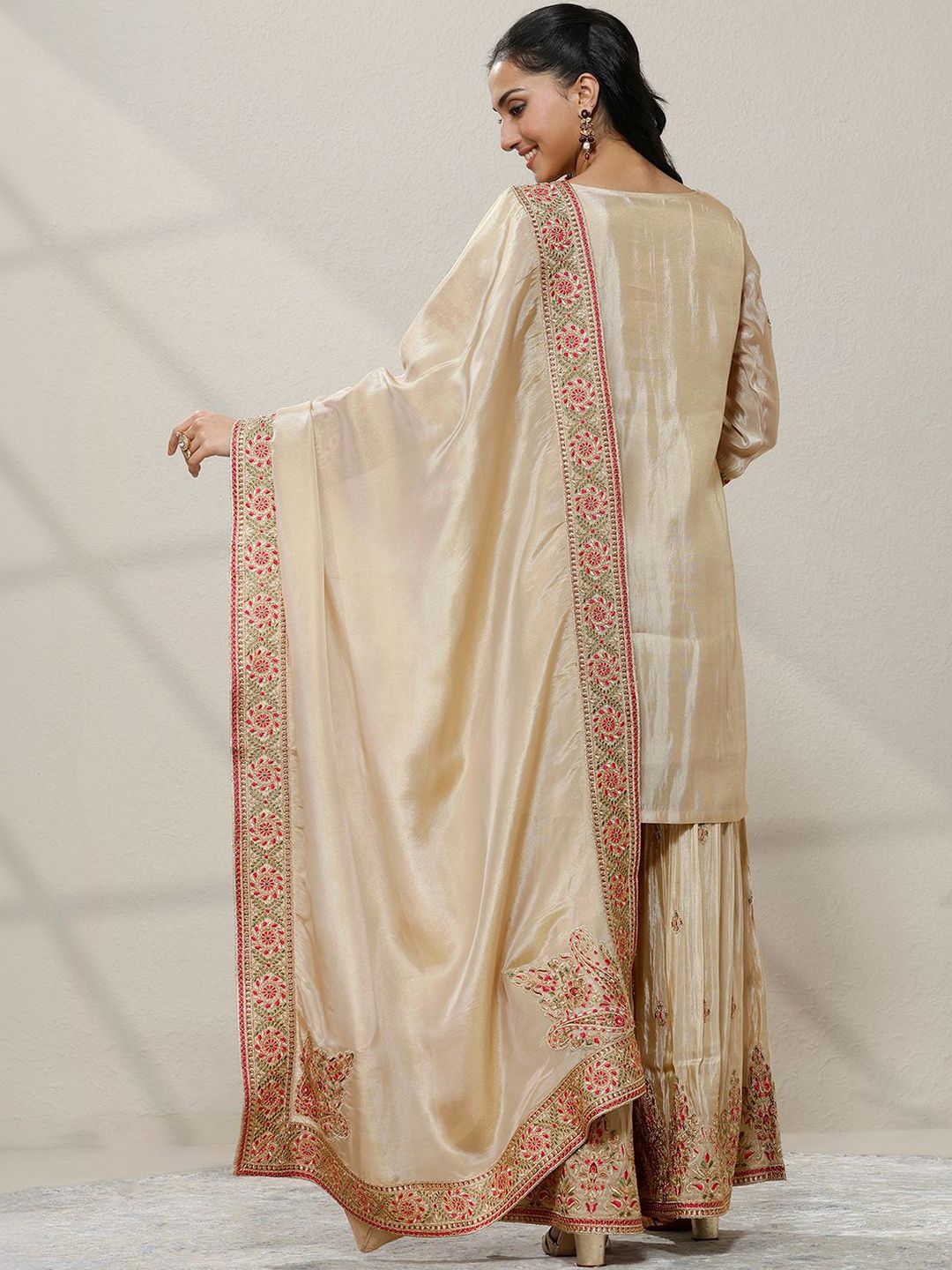 Dhiyona LL Women Ethnic Motifs Embroidered Regular Thread Work Kurta with Sharara & With Dupatta