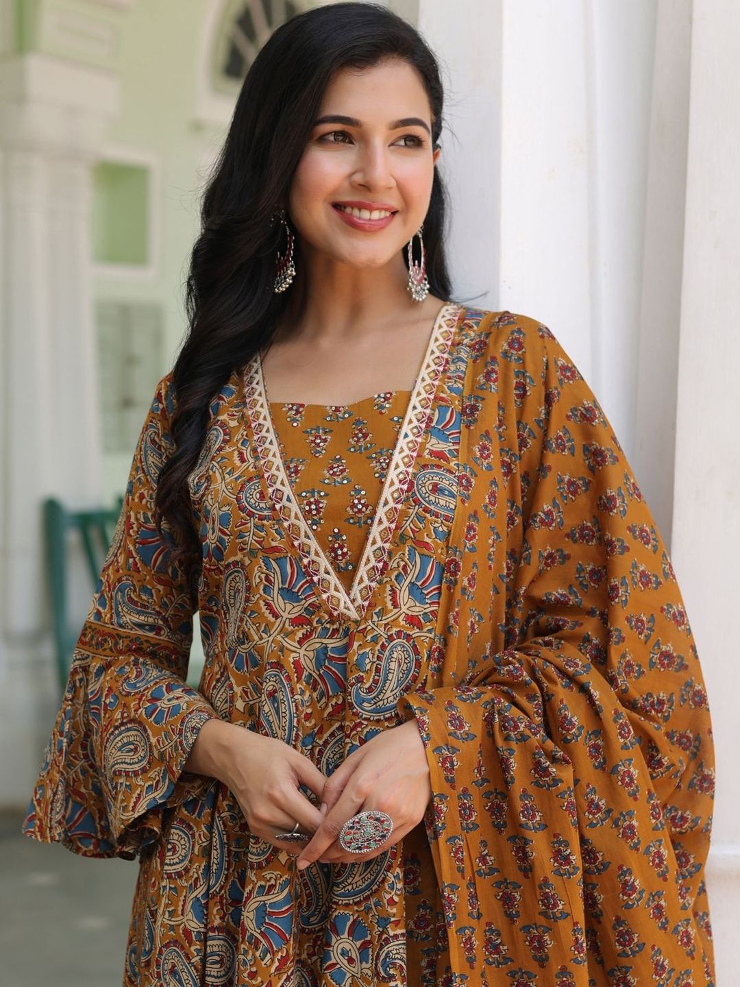 Dhiyona RR Women's Ethnic Motifs Printed Pure Cotton Kurta With Trousers & Dupatta