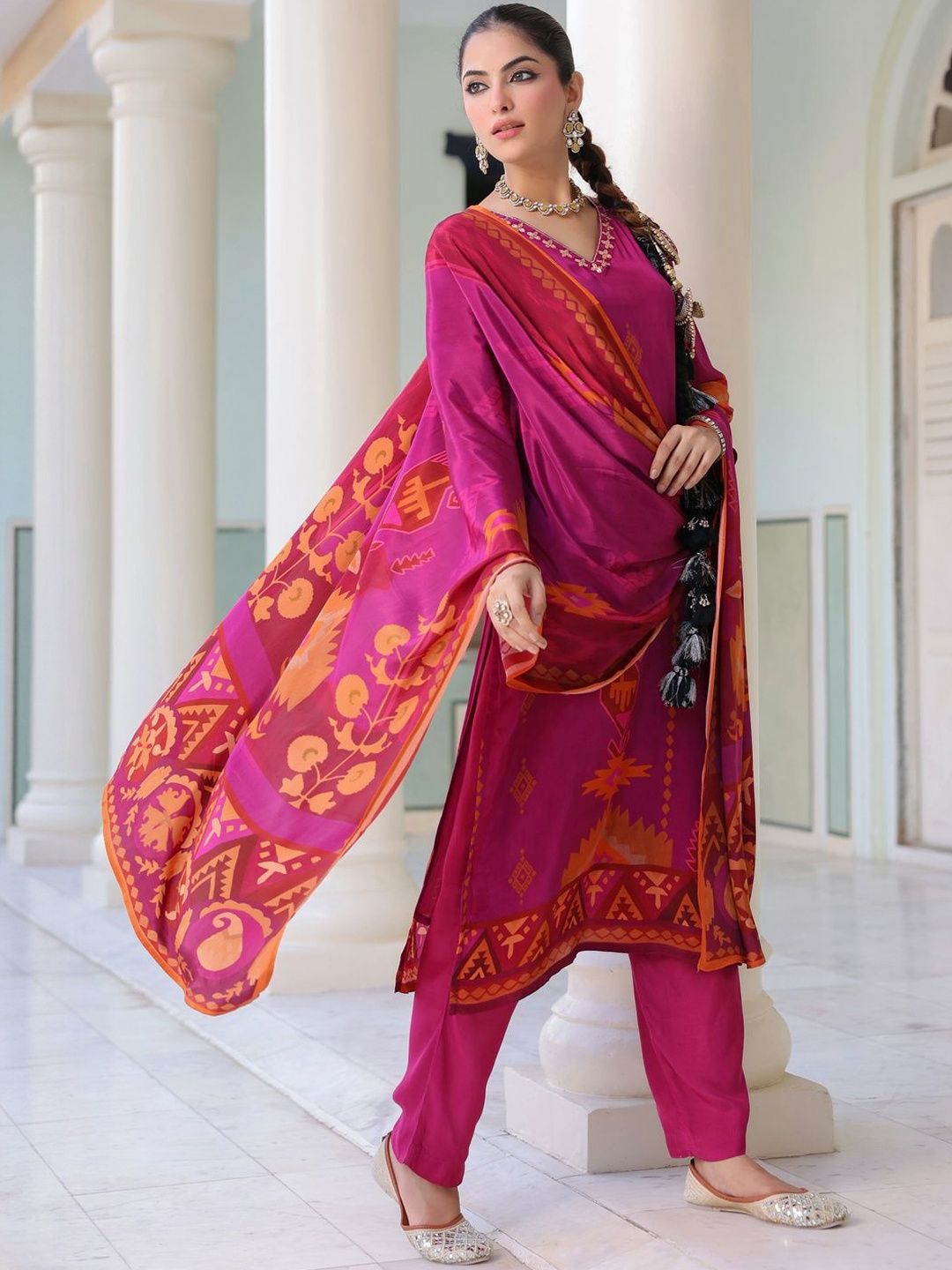 Dhiyona RR Women's Ethnic Motifs Printed Sequinned Regular Kurta Set With Dupatta
